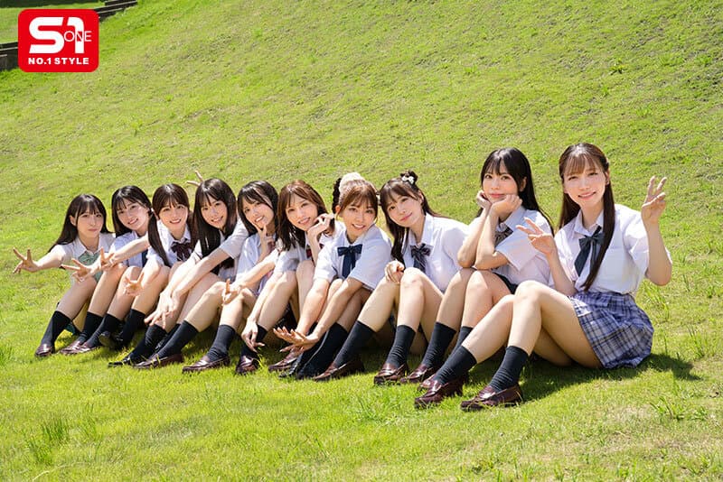 ‘みんなが思う’ 日本一かわいい女子●生、集めました! 制服着たままエッチしようのサンプル画像