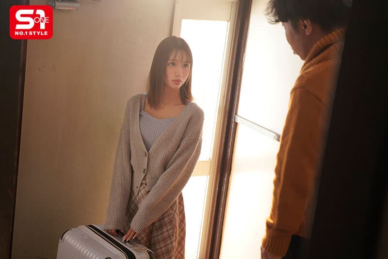 年末年始、古い学生寮で女学生とおじさん管理人が2人きり…禁断シチュに欲情した中年ち●ぽと寂しさ埋めたい若い少女おま●こは相性良すぎて合体し続けた。 兒玉七海のサンプル画像